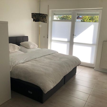 Luxliv Apartements Балинген Екстериор снимка