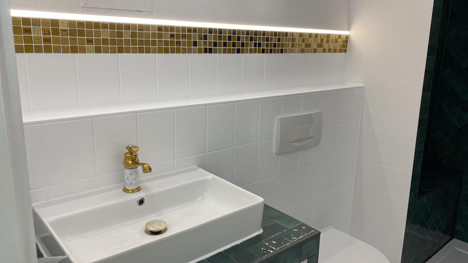 Luxliv Apartements Балинген Екстериор снимка
